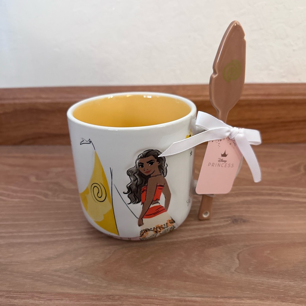 Disney Moana Mug with Canoe Paddle Stir Spoon - Brand New